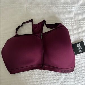 NWT Victoria Sport Women's Purple Sports Bra
